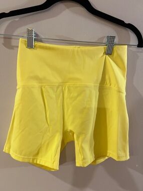 High-Waist Yellow Women’s Active Shorts Size Small